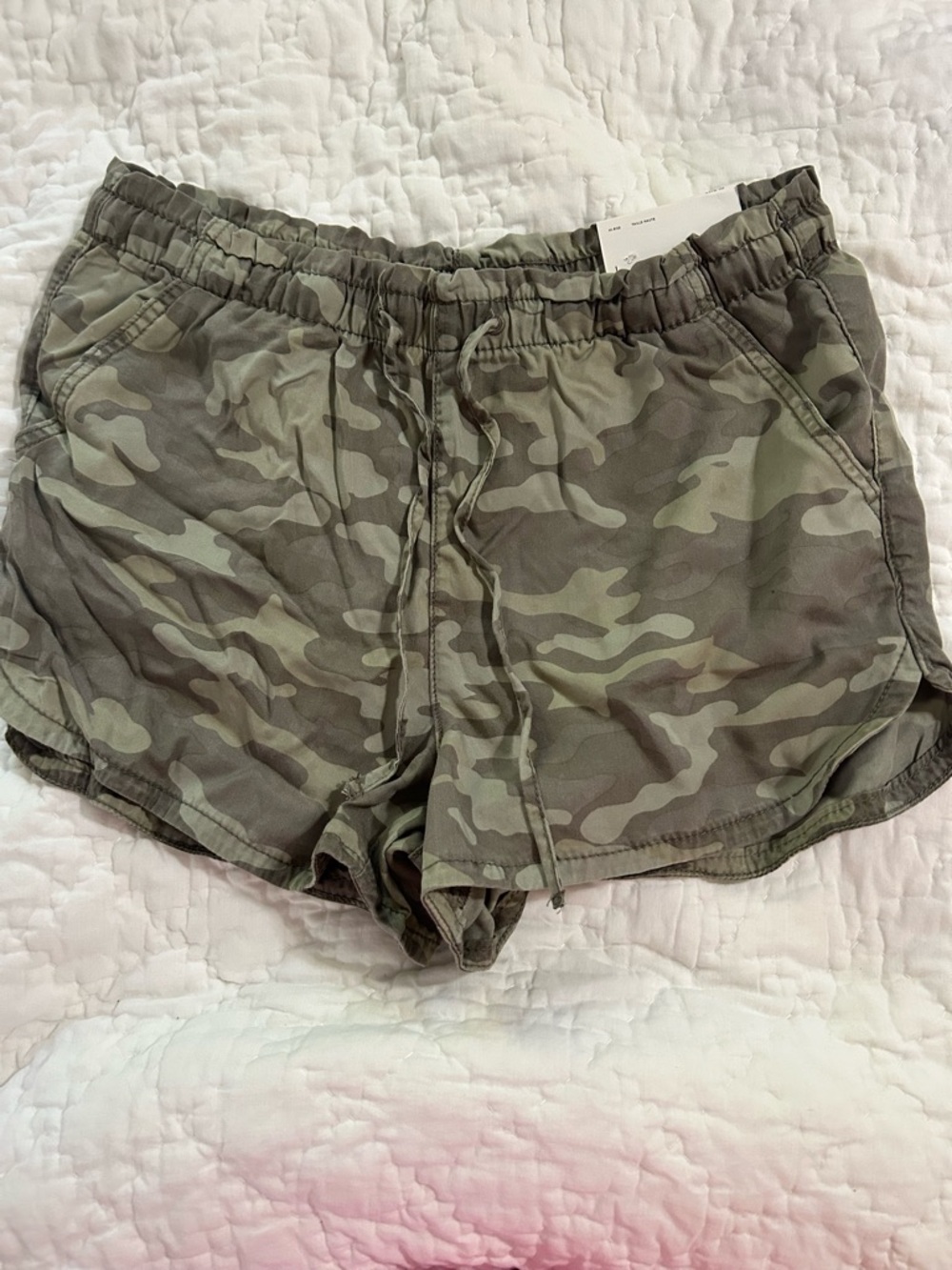 American Eagle Outfitters Camo Drawstring Athletic Shorts